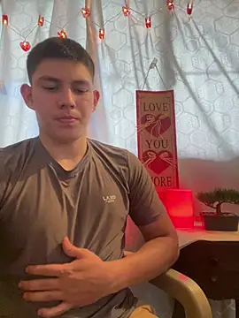 JamesCr  online show from February 14, 2025, 12:03 pm