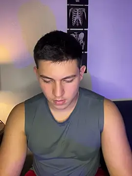 JamesCr  online show from January 12, 2026, 12:05 am