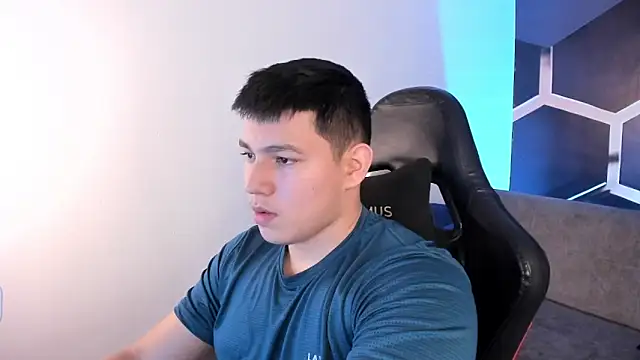 JamesCr  online show from January 15, 2026, 3:11 am