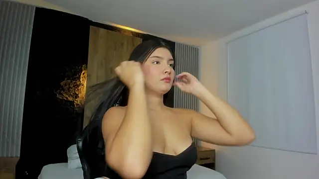 Snapshot of tiffanny_doll_ chatting on May 30, 2026, 12:35 pm tiffanny doll online show from May 30, 2026, 12:35 pm