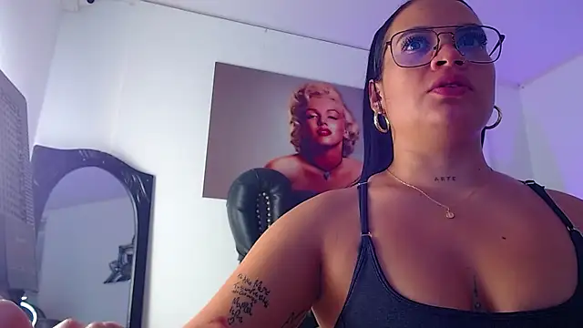 Taliana36 online show from February 20, 2025, 1:08 pm