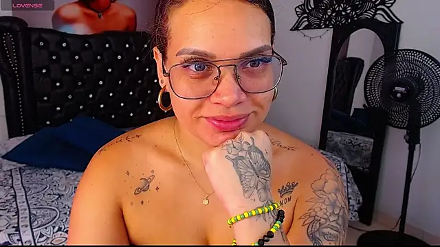 Taliana36 online show from October 24, 2025, 12:23 pm