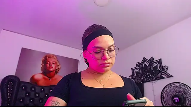 Taliana36 online show from December 5, 2025, 1:42 pm