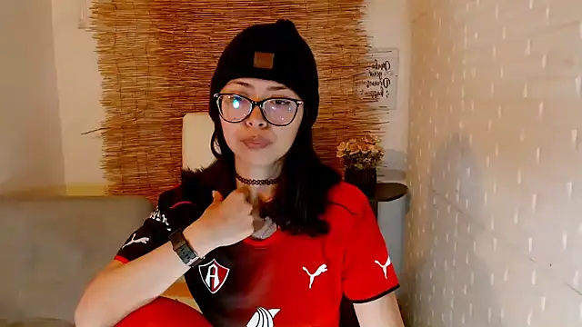 Luna 7 777 online show from March 3, 2025, 4:25 am