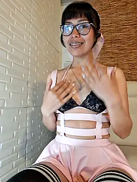 Luna 7 777 online show from March 23, 2025, 5:10 am