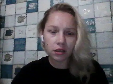 Snapshot of Anna_wey chatting on June 10, 2026, 7:24 pm Anna wey online show from June 10, 2026, 7:24 pm