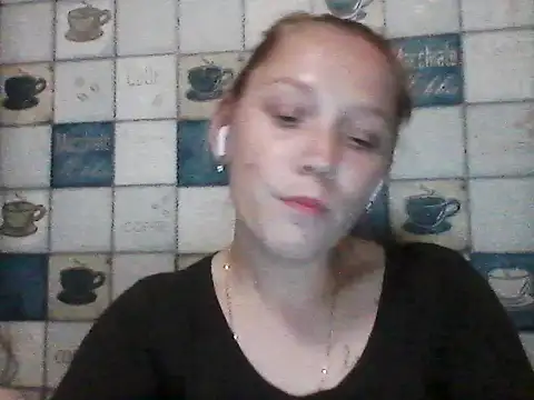 Snapshot of Anna_wey chatting on June 12, 2026, 7:35 pm Anna wey online show from June 12, 2026, 7:35 pm