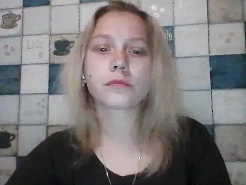 Snapshot of Anna_wey chatting on June 18, 2026, 7:18 pm Anna wey online show from June 18, 2026, 7:18 pm