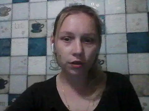Snapshot of Anna_wey chatting on June 19, 2026, 7:28 pm Anna wey online show from June 19, 2026, 7:28 pm