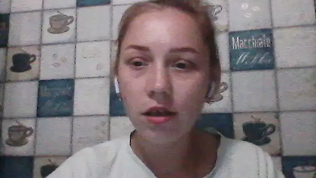 Snapshot of Anna_wey chatting on July 8, 2026, 6:12 pm Anna wey online show from July 8, 2026, 6:12 pm