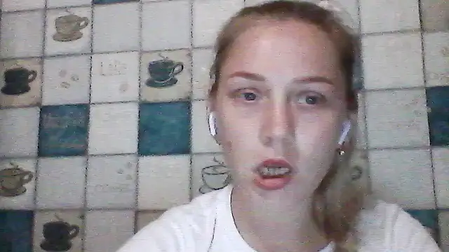 Snapshot of Anna_wey chatting on July 9, 2026, 6:45 pm Anna wey online show from July 9, 2026, 6:45 pm