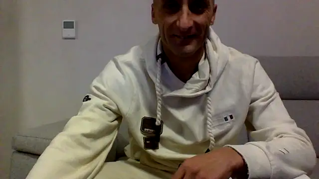 Snapshot of ANGELSANTAMARIA- chatting on October 7, 2025, 10:51 pm ANGELSANTAMARIA- online show from October 7, 2025, 10:51 pm