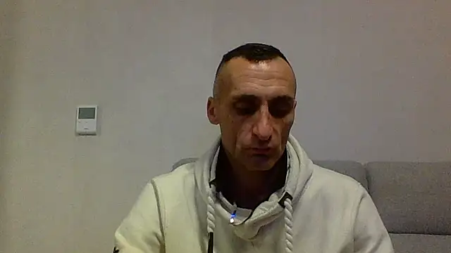 Snapshot of ANGELSANTAMARIA- chatting on November 18, 2025, 8:46 pm ANGELSANTAMARIA- online show from November 18, 2025, 8:46 pm