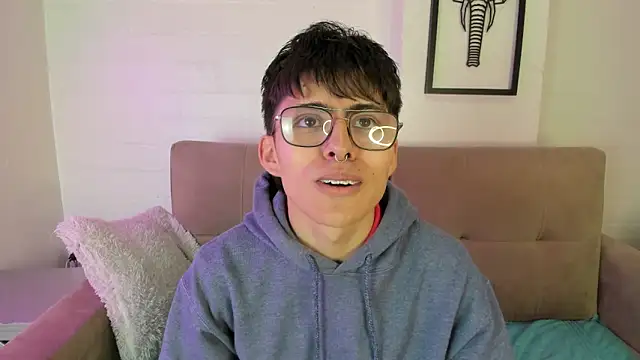 PepperTwink online show from March 4, 2025, 12:55 pm