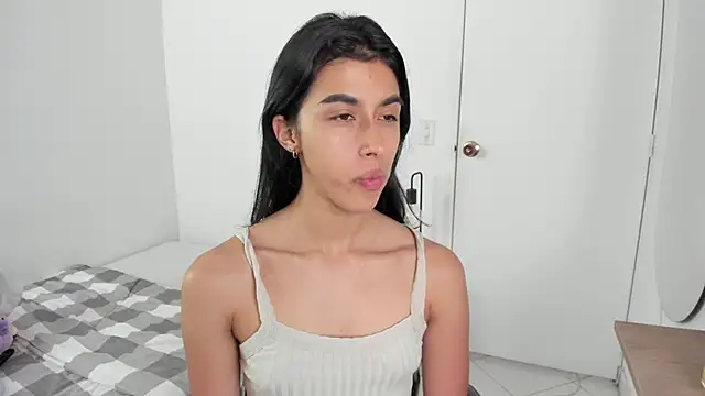 Mazikeen  18 online show from April 24, 2026, 1:13 pm