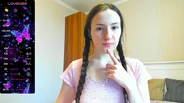 Cute  Nana online show from April 20, 2026, 12:02 am