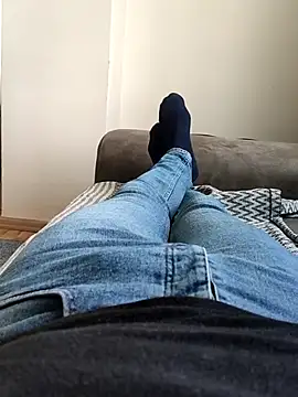 legolasleo online show from March 19, 2025, 6:14 am