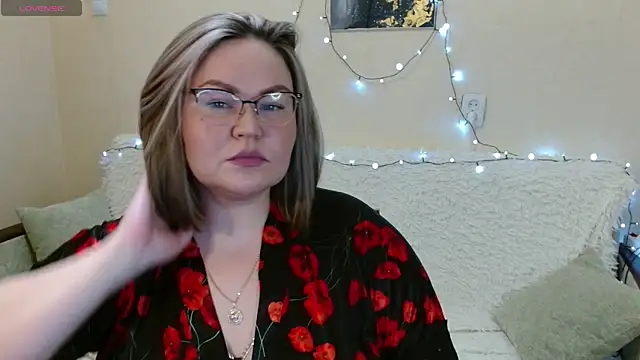 Vivien  wet online show from February 1, 2025, 5:58 pm