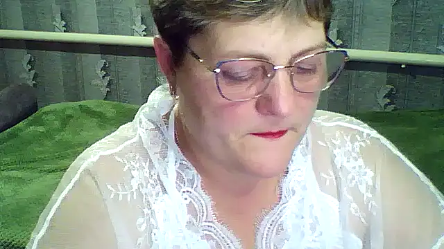 ElzaJewel online show from October 16, 2025, 5:03 pm