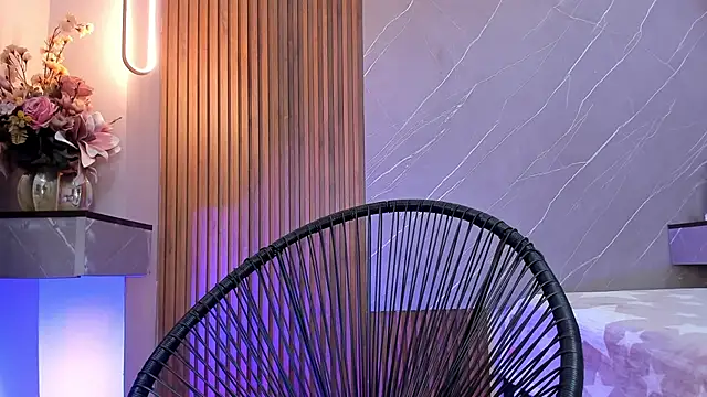 ariana jhonson1 online show from March 20, 2025, 12:32 pm