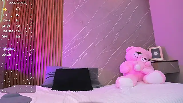 ariana jhonson1 online show from September 9, 2025, 12:48 pm