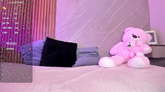 ariana jhonson1 online show from September 22, 2025, 1:13 pm