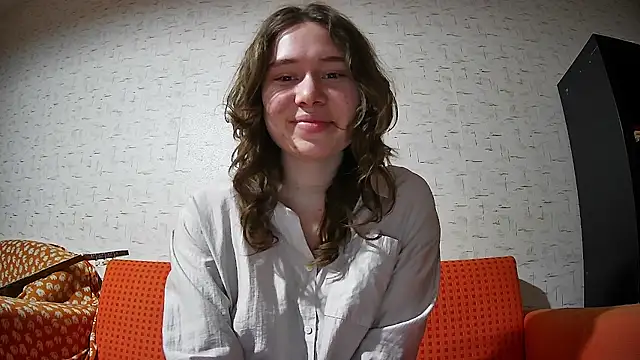 girliemilk online show from January 19, 2026, 3:05 pm