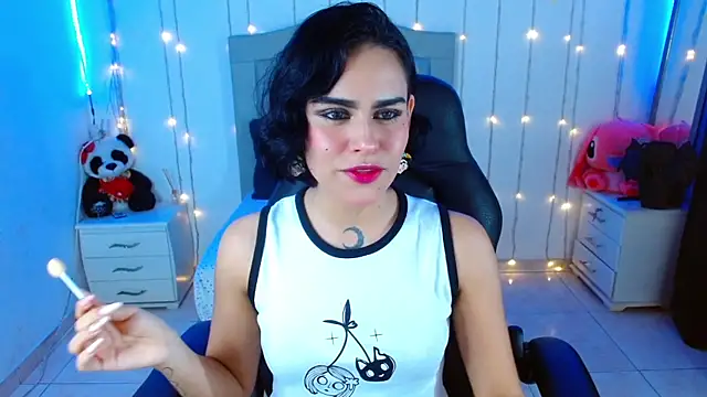 veronica luar online show from October 21, 2025, 4:24 am