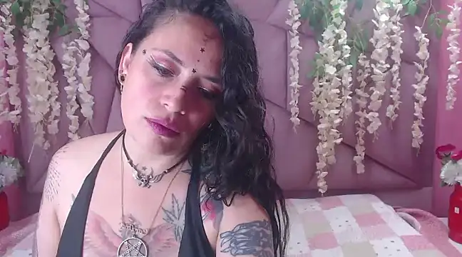 Fenix Lilith online show from February 18, 2025, 2:06 pm