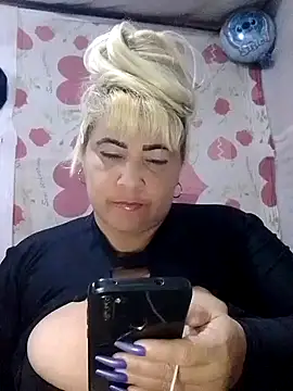 BonniAdams online show from September 24, 2025, 10:57 pm