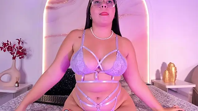 Sofii Lopezz online show from February 5, 2025, 11:44 am