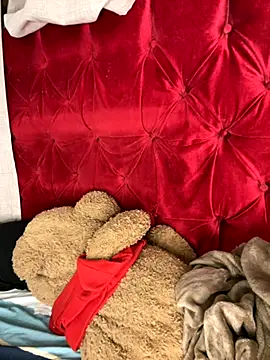 akirahattori online show from October 31, 2025, 3:40 am