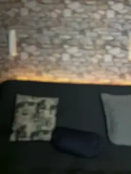 Walker Thomas1 online show from March 4, 2025, 8:27 pm