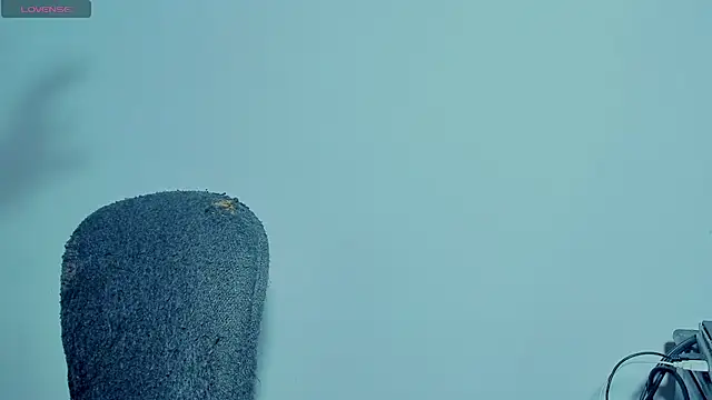 Eli clark  online show from September 12, 2025, 2:00 am