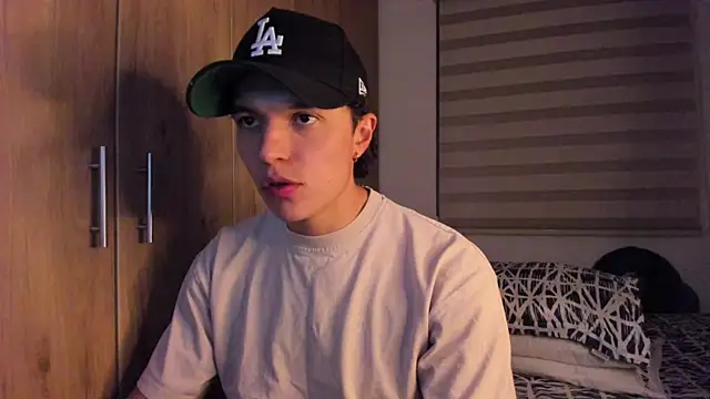 Mastrangelo xxx online show from September 26, 2025, 3:21 am