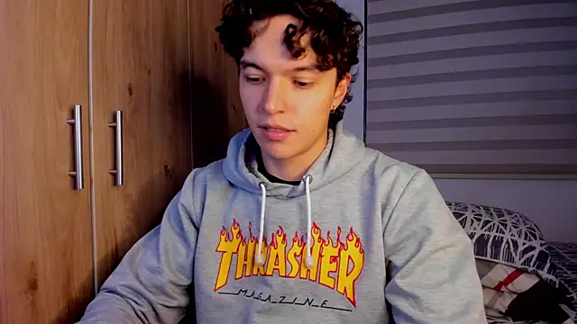 Mastrangelo xxx online show from December 20, 2025, 3:57 am