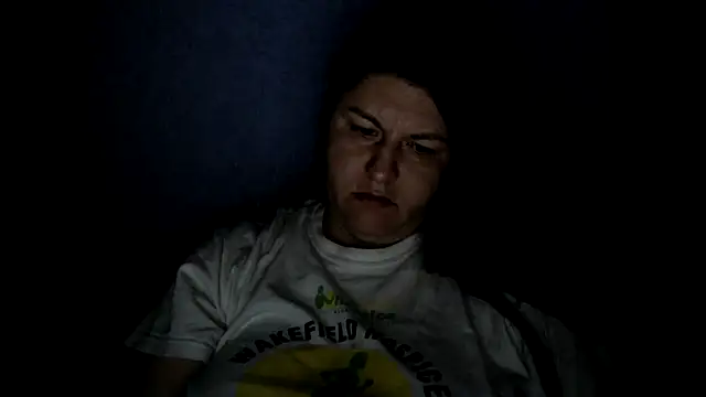 KiraSwee online show from September 14, 2025, 8:08 pm