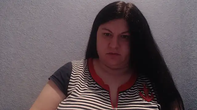 KiraSwee online show from January 10, 2026, 8:43 pm