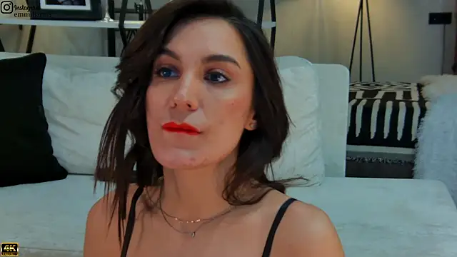 emiljanna online show from February 22, 2025, 7:34 am