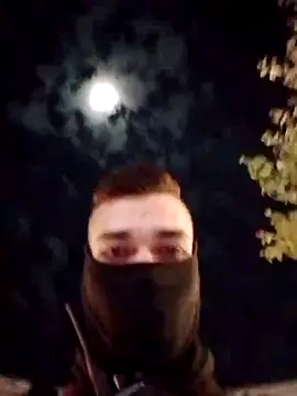 1Dseralmora2 online show from December 3, 2025, 5:15 am