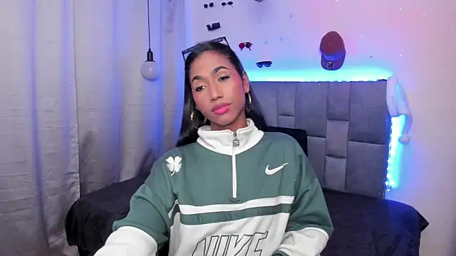 Alissemasiel online show from January 9, 2026, 4:37 am