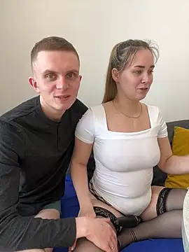 alisanikita online show from March 7, 2025, 7:08 am