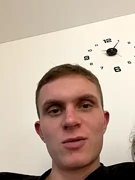 alisanikita online show from November 26, 2025, 7:09 am