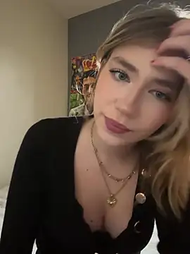 angeleyezlolita online show from February 6, 2025, 3:31 pm