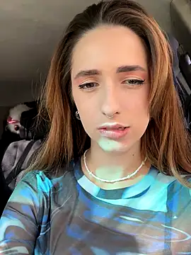 Maria Moonlight online show from November 5, 2025, 9:53 am