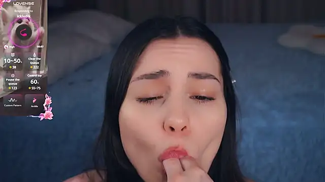 EleneBrach online show from February 21, 2025, 12:17 pm