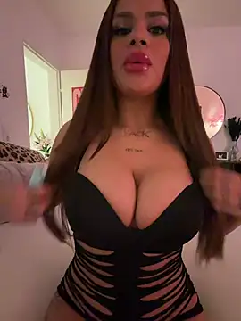 Snapshot of mrsbellanova chatting on May 24, 2026, 8:14 pm mrsbellanova online show from May 24, 2026, 8:14 pm