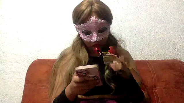 sharonlopez9611 online show from February 18, 2025, 4:48 am