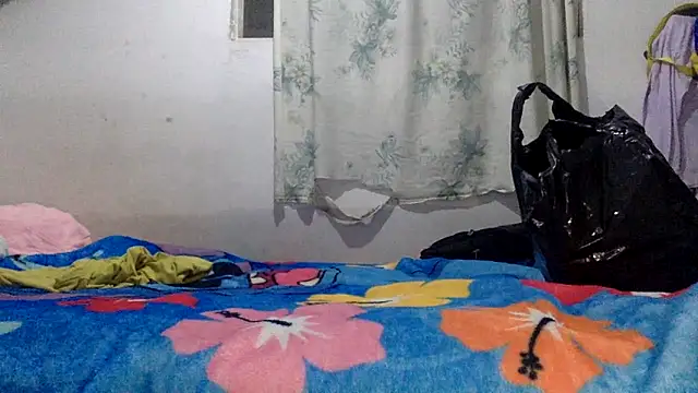 Snapshot of sharonlopez9611 chatting on May 30, 2026, 3:47 am sharonlopez9611 online show from May 30, 2026, 3:47 am
