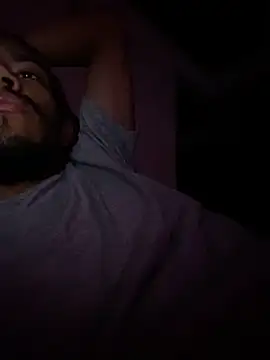 Mineirinho043 online show from February 15, 2026, 2:41 am